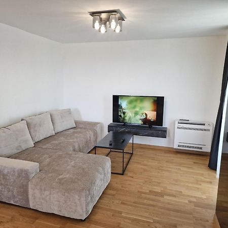 Petkov5Ki.Luxuryapartments สโกเปีย ภายนอก รูปภาพ